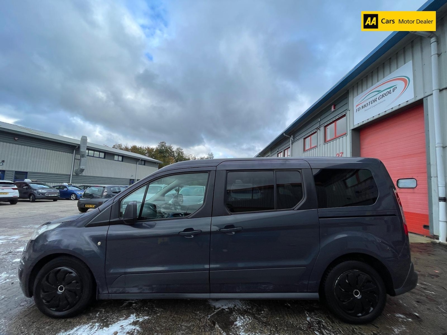 Used Ford Grand Tourneo Connect 2014 for sale - 76521255: Photo 5