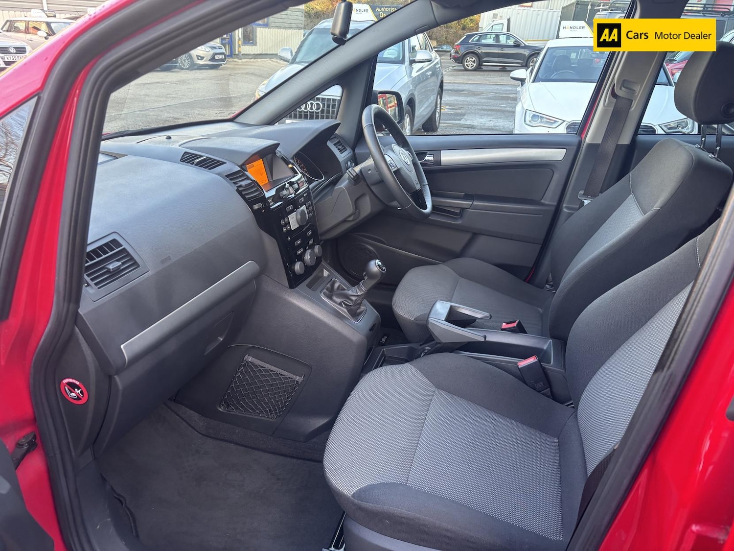 Used Vauxhall Zafira 2014 for sale - 76948930: Photo 10