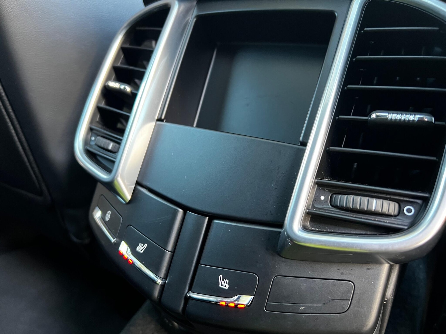 Used Porsche Cayenne 2018 for sale - 77230234: Photo 47