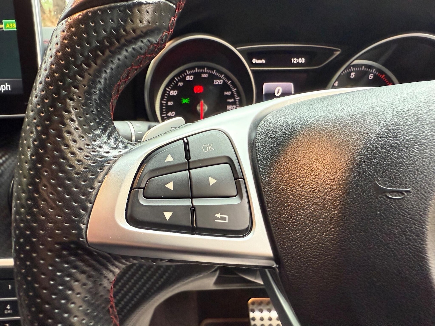 Used Mercedes-Benz A-Class 2016 for sale - 77157593: Photo 40