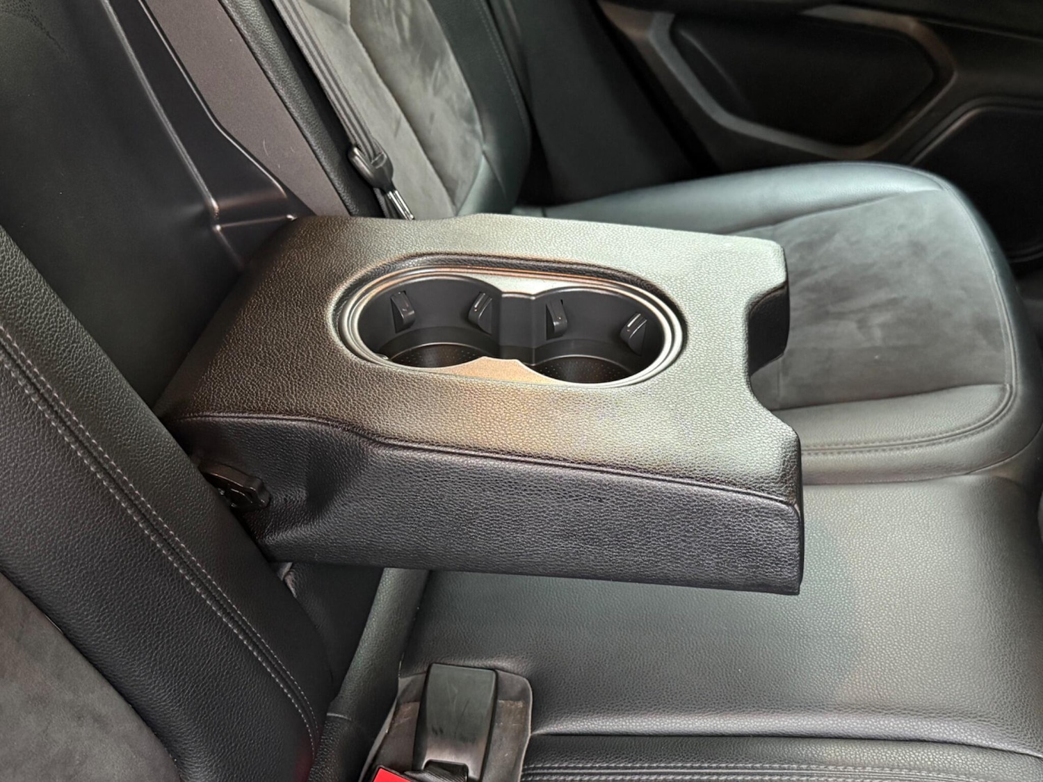 Used Porsche Macan 2015 for sale - 77157591: Photo 37