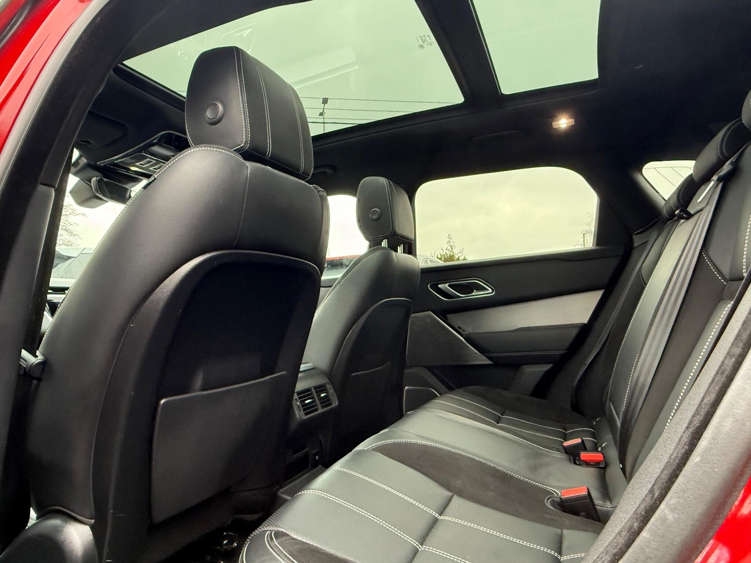 Used Land Rover Range Rover Velar 2019 for sale - 77376015: Photo 12