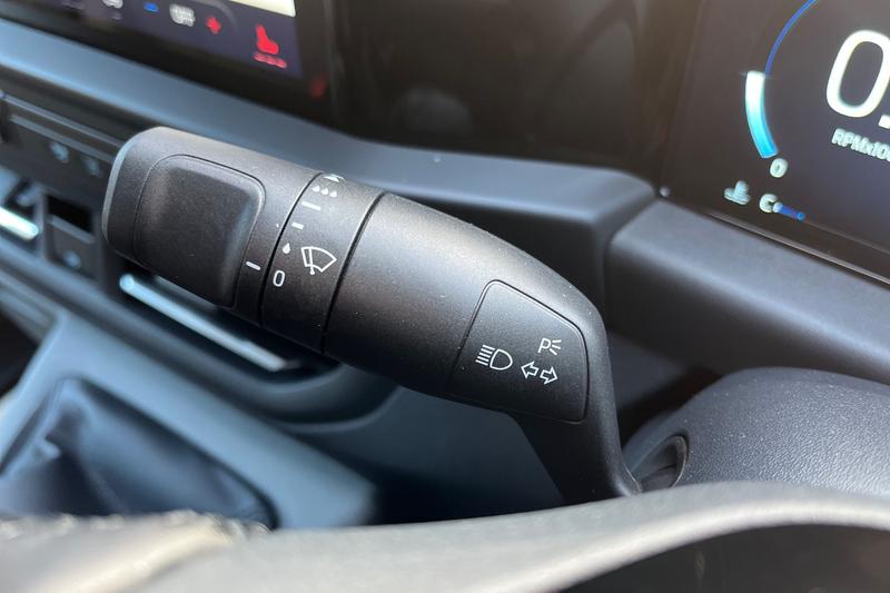 Used Ford Transit Custom 2025 for sale - 76382137: Photo 21