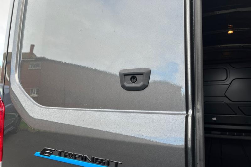 Used Ford E-Transit 2025 for sale - 76344445: Photo 15