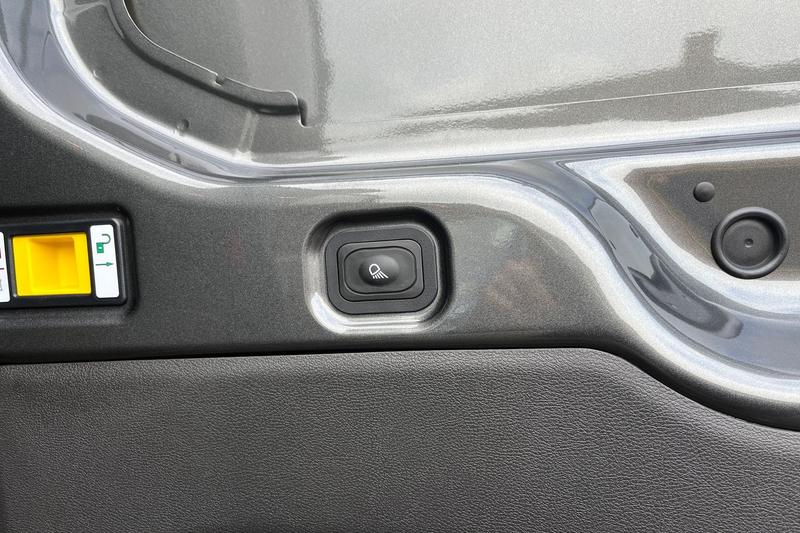 Used Ford E-Transit 2025 for sale - 76344445: Photo 17