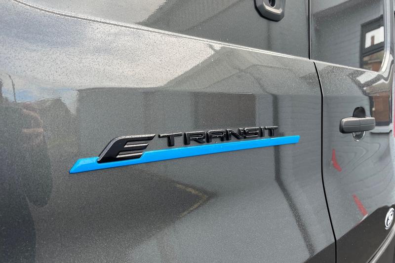 Used Ford E-Transit 2025 for sale - 76344445: Photo 20