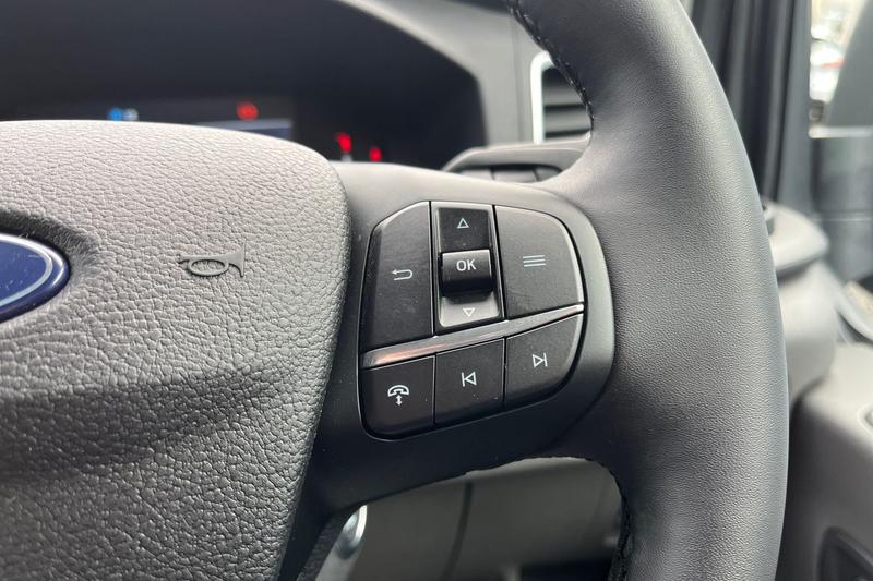 Used Ford E-Transit 2025 for sale - 76344445: Photo 26