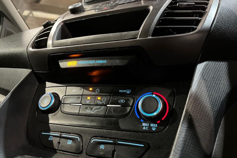 Used Ford Grand Tourneo Connect 2020 for sale - 77431250: Photo 30