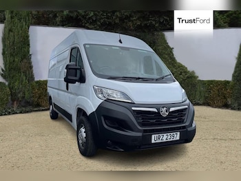 Vauxhall Movano feature image