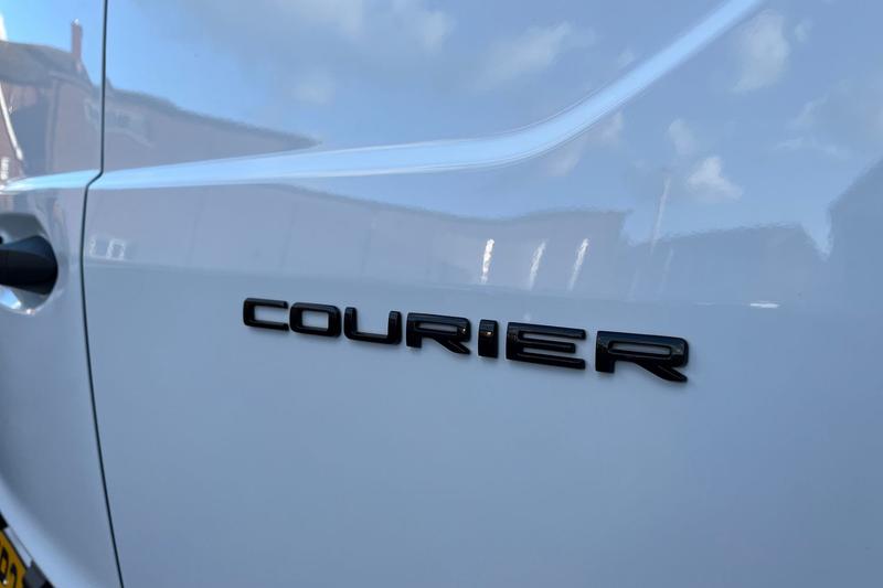 Used Ford Transit Courier 2024 for sale - 77575787: Photo 19
