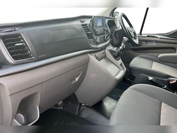 Used Ford Tourneo Custom 2021 for sale - 76703174: Photo