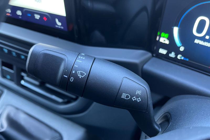 Used Ford Transit Custom 2025 for sale - 76382085: Photo 28