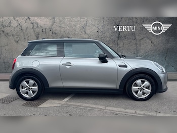 Used MINI Hatch 2022 for sale - 75987405: Photo