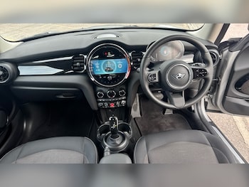 Used MINI Hatch 2022 for sale - 75987405: Photo