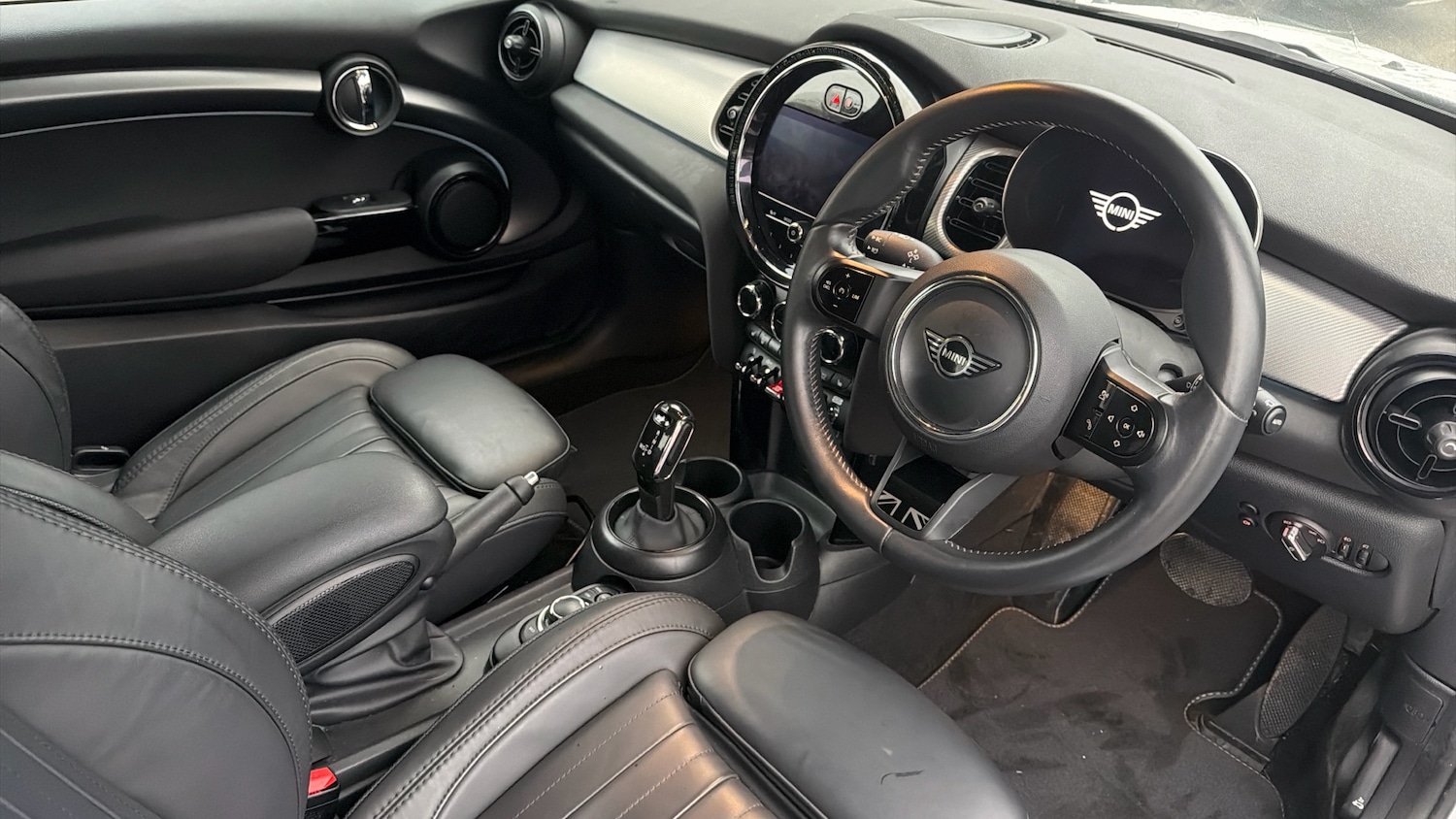 Used MINI Hatch 2023 for sale - 76980742: Photo 6