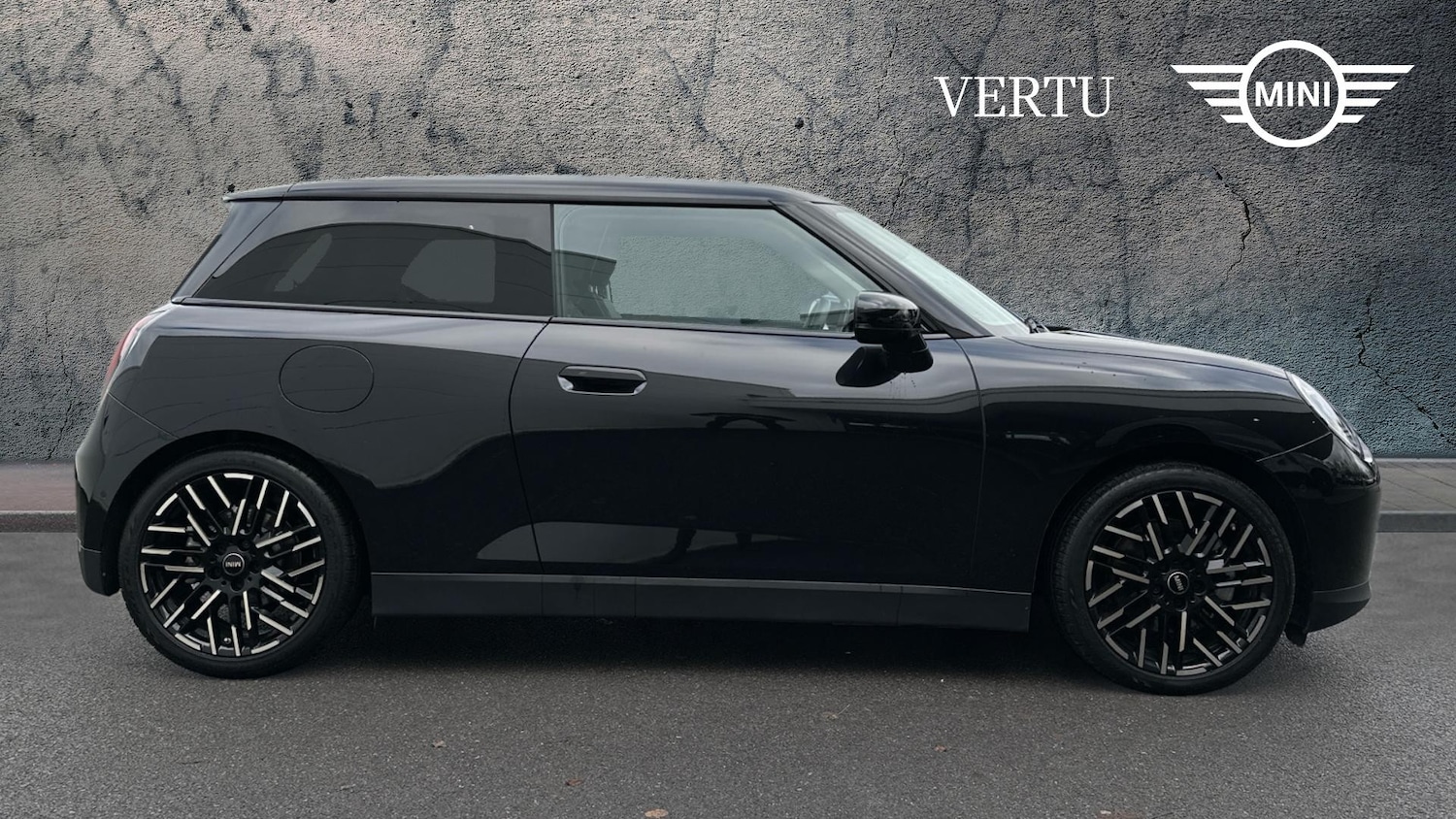 Used MINI Cooper 2024 for sale - 76692663: Photo 3