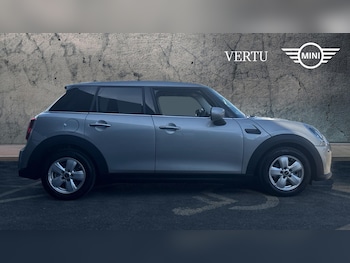 Used MINI Hatch 2023 for sale - 78281233: Photo