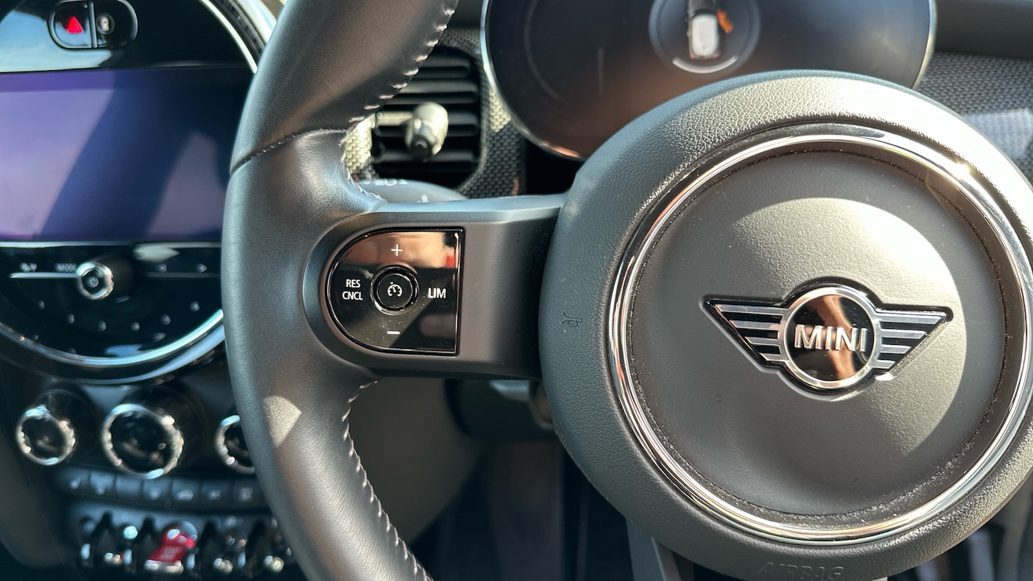 Used MINI Hatch 2023 for sale - 78175798: Photo 17