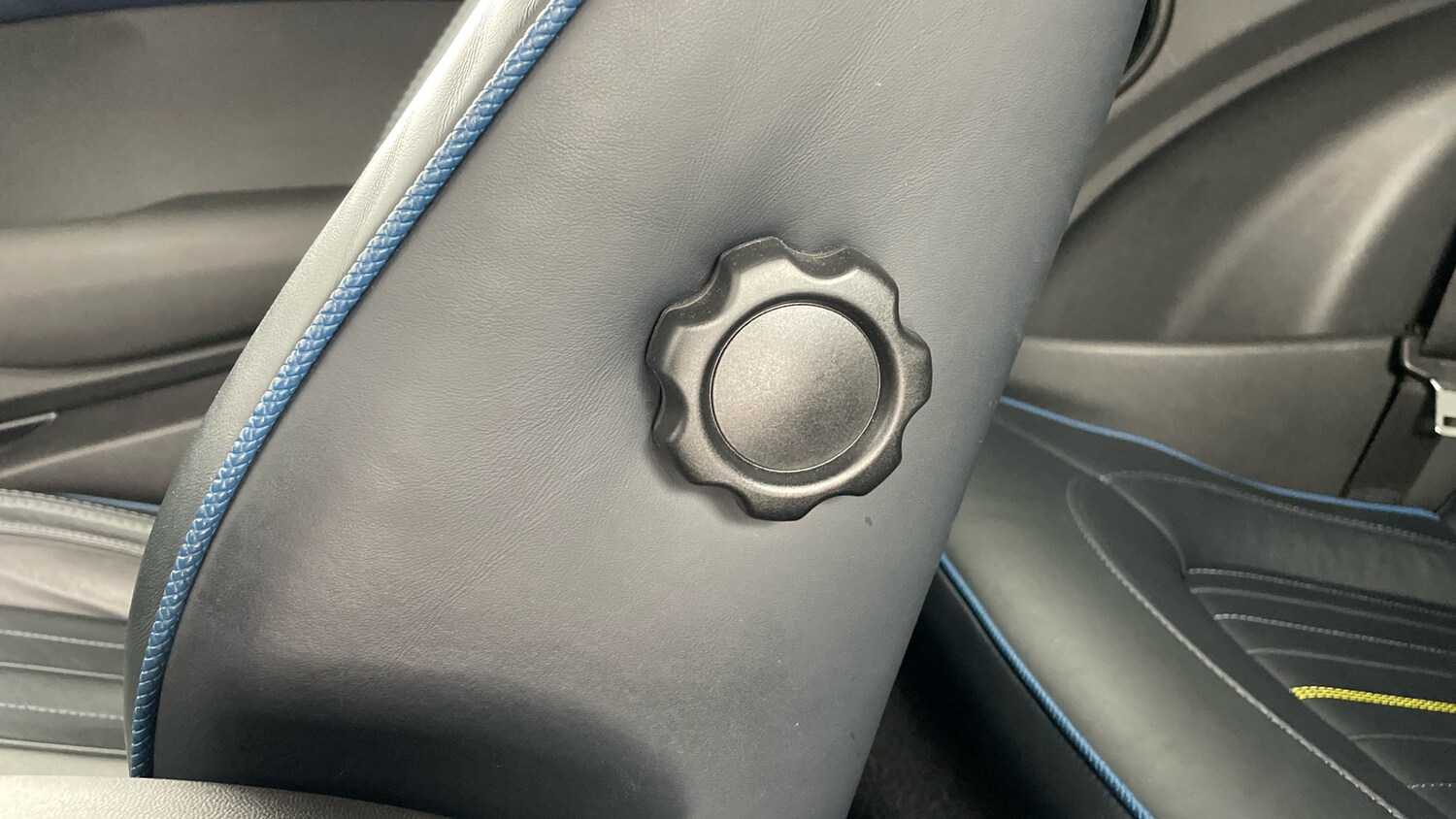 Used MINI Convertible 2020 for sale - 77103962: Photo 36