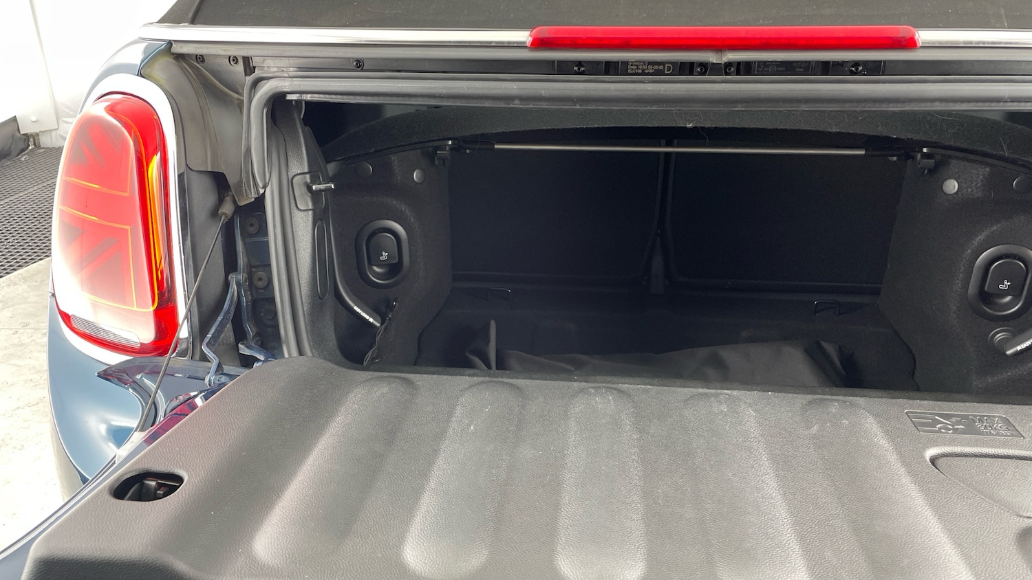 Used MINI Convertible 2020 for sale - 77103962: Photo 40