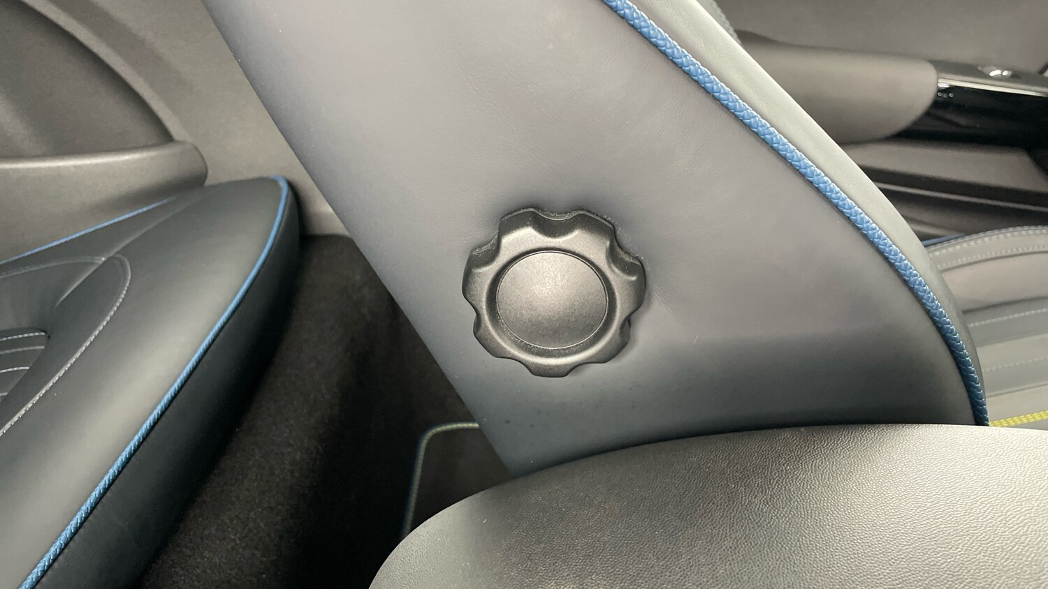 Used MINI Convertible 2020 for sale - 77103962: Photo 51