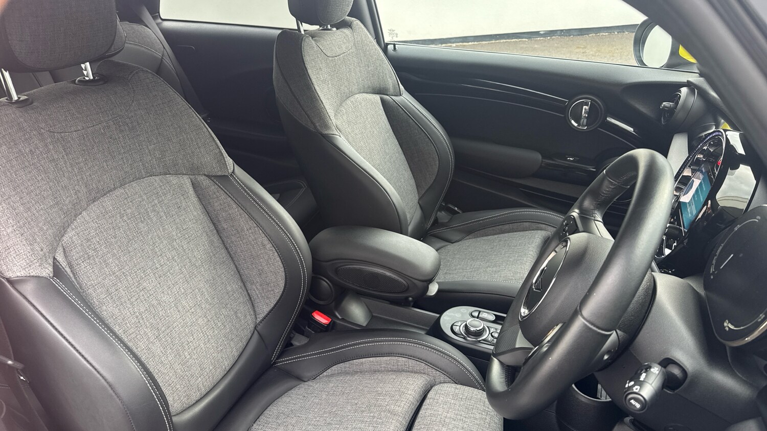 Used MINI Hatch 2022 for sale - 76146475: Photo 11