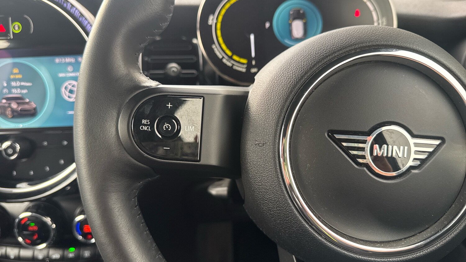 Used MINI Hatch 2022 for sale - 76146475: Photo 17