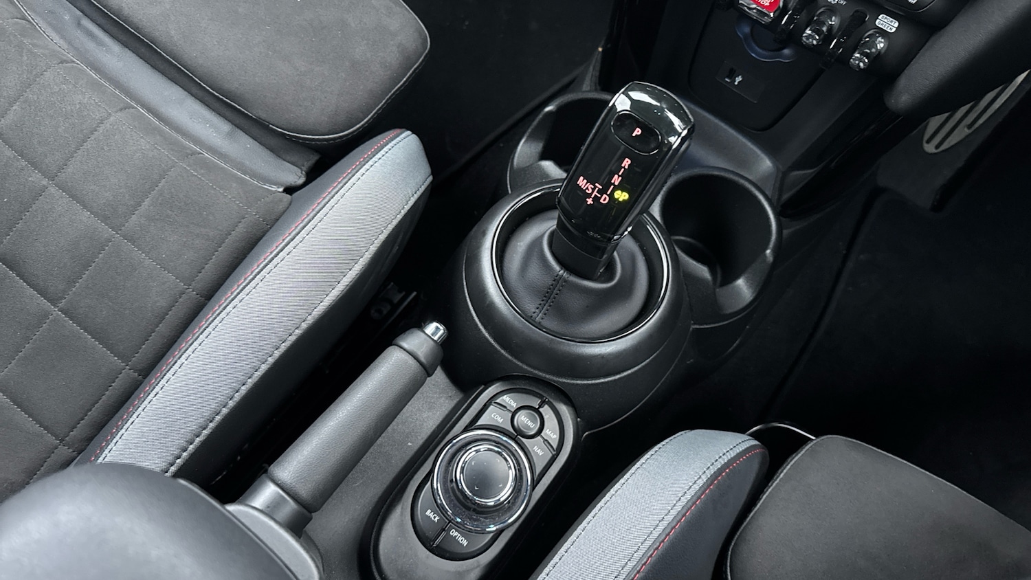 Used MINI Hatch 2022 for sale - 77197993: Photo 10