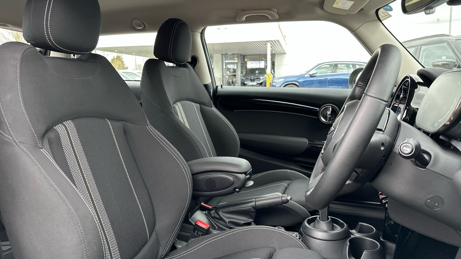 Used MINI Hatch 2021 for sale - 77830434: Photo 11