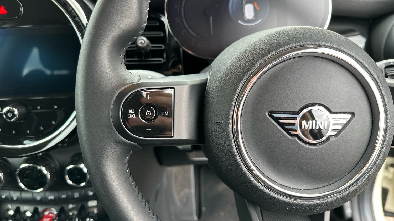 Used MINI Hatch 2021 for sale - 77830434: Photo 17