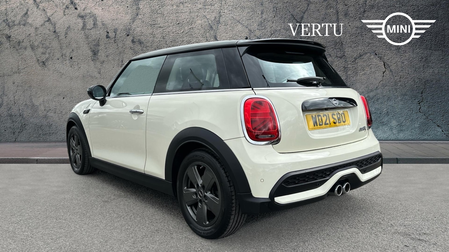 Used MINI Hatch 2021 for sale - 77830434: Photo 2