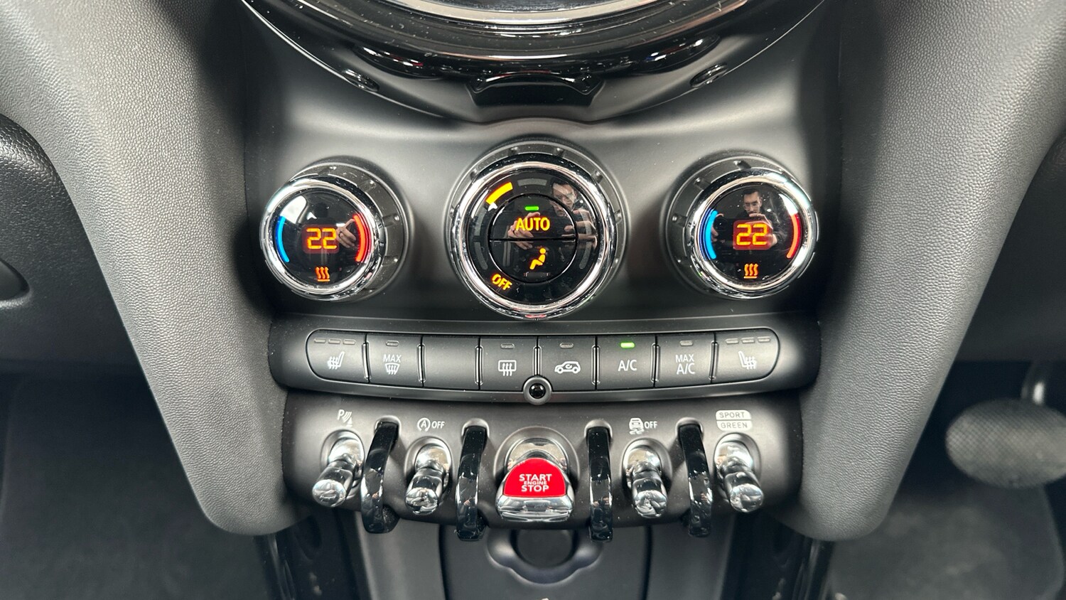 Used MINI Hatch 2021 for sale - 77830434: Photo 24