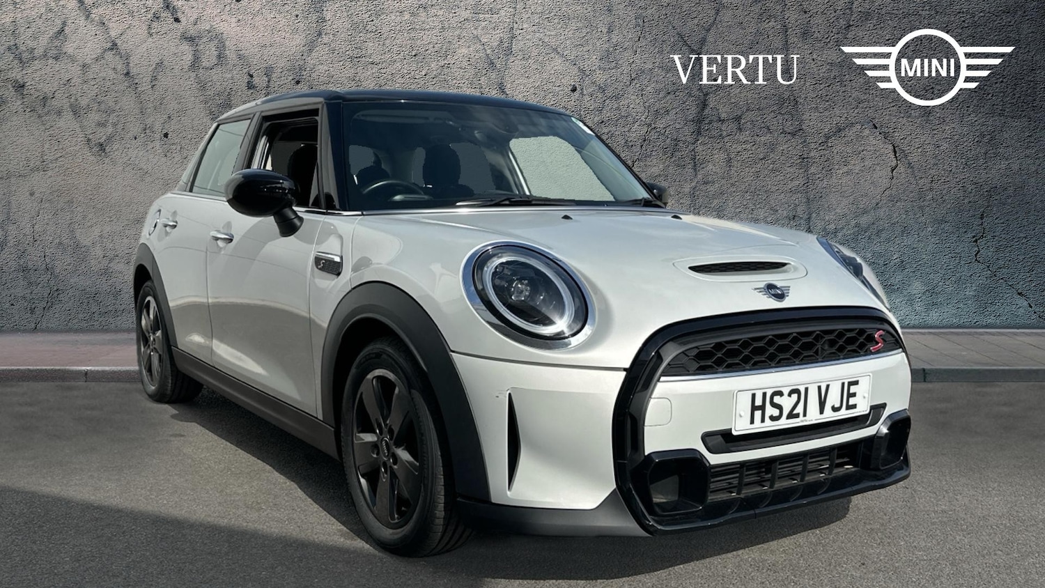 Used MINI Hatch 2021 for sale - 76638548: Photo 1