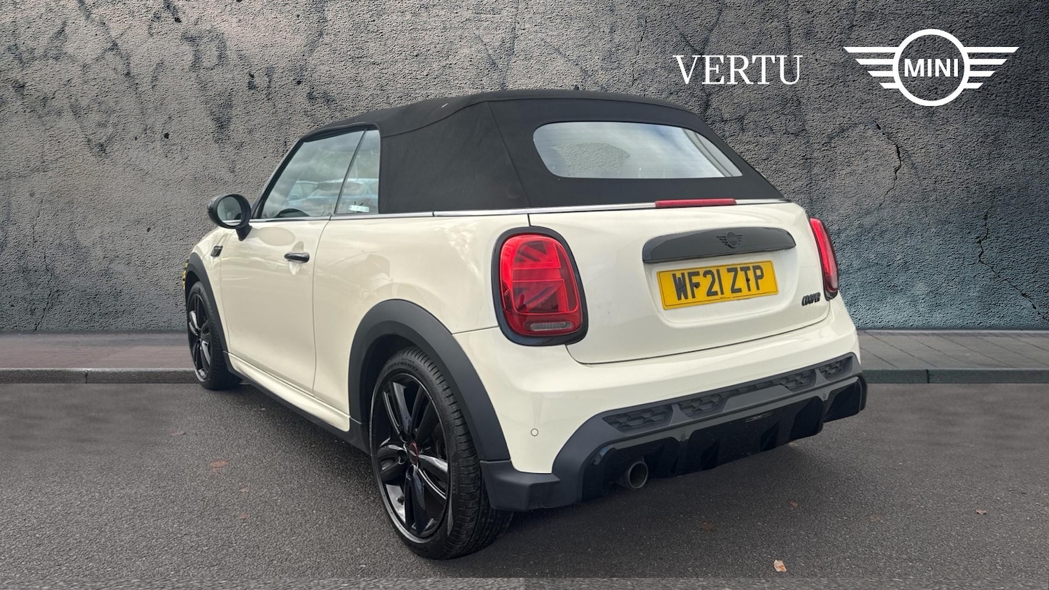 Used MINI Convertible 2021 for sale - 76682287: Photo 2