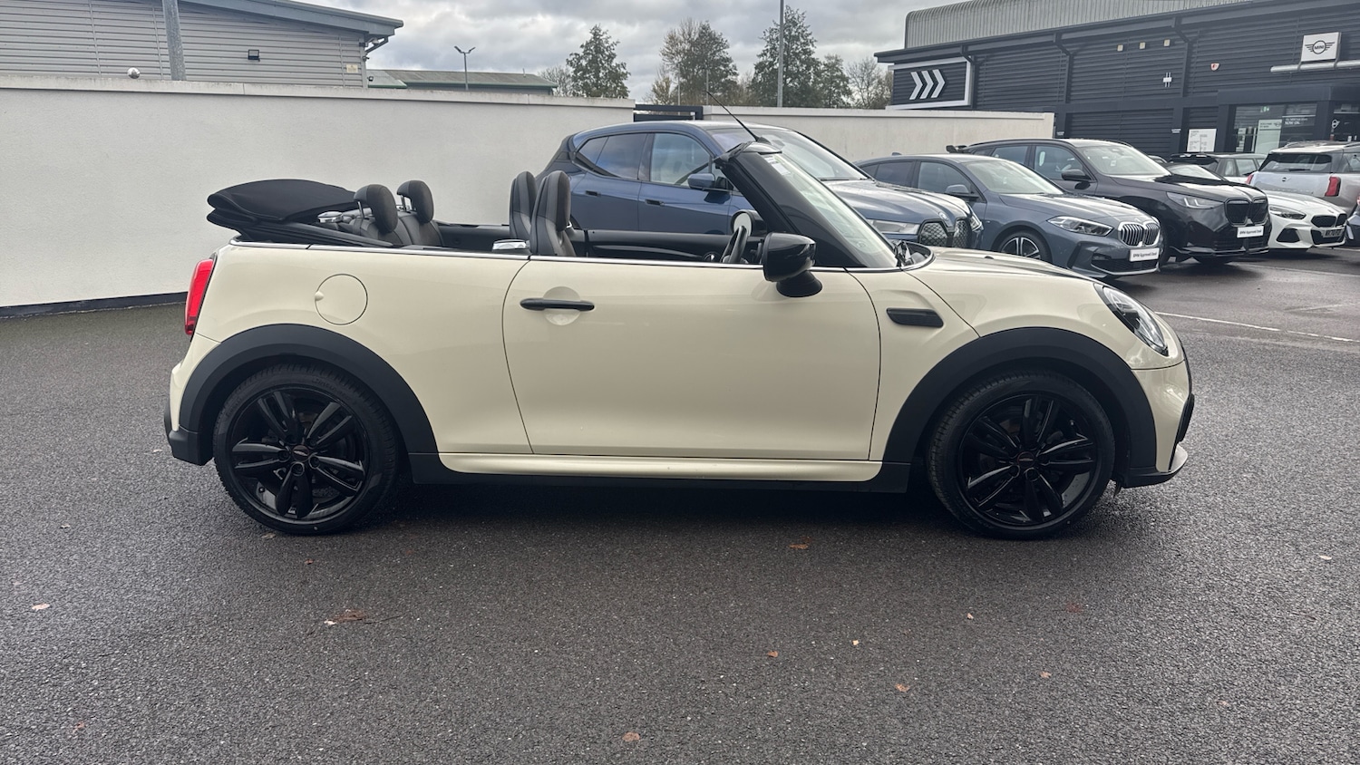 Used MINI Convertible 2021 for sale - 76682287: Photo 34