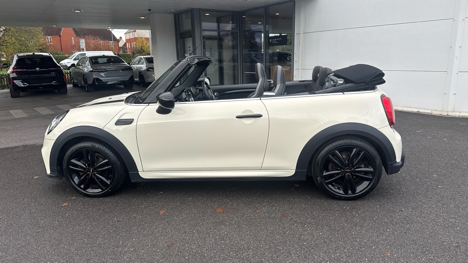 Used MINI Convertible 2021 for sale - 76682287: Photo 38