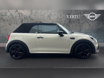 Used MINI Convertible 2021 for sale - 76682287: Photo
