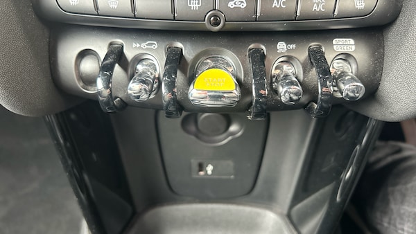 Used MINI Hatch 2022 for sale - 76230838: Photo 26