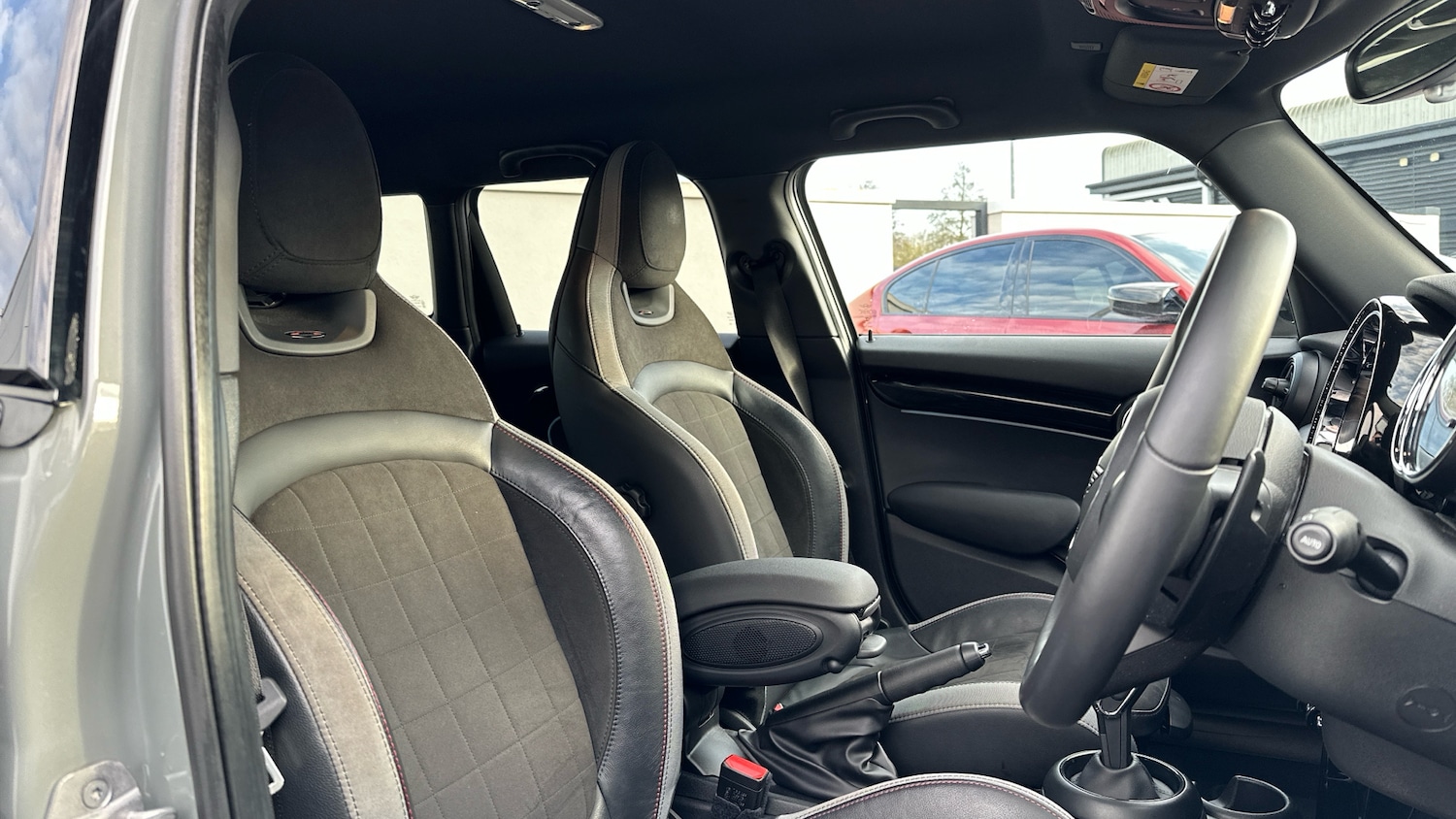 Used MINI Hatch 2022 for sale - 76968351: Photo 11