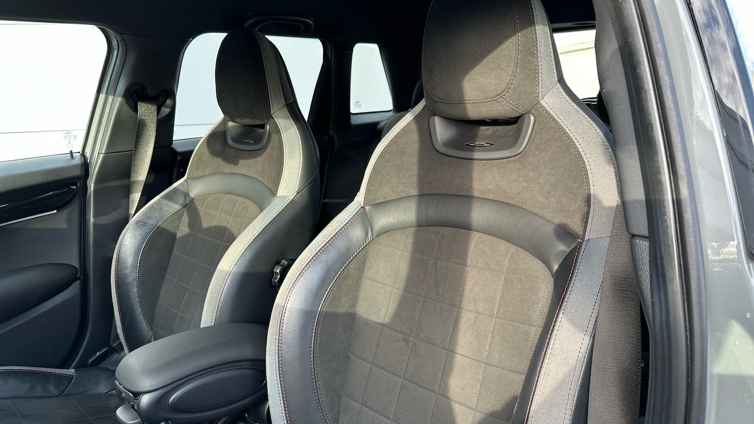 Used MINI Hatch 2022 for sale - 76968351: Photo 37