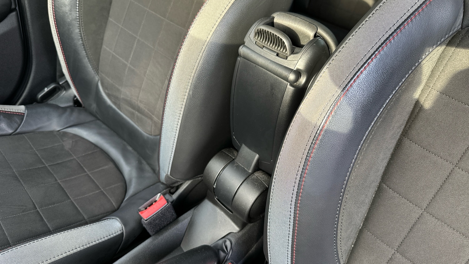 Used MINI Hatch 2022 for sale - 76968351: Photo 41