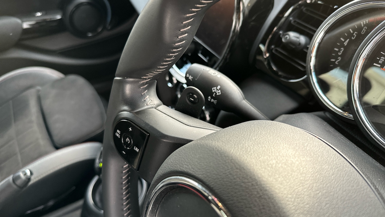 Used MINI Hatch 2022 for sale - 76968351: Photo 51