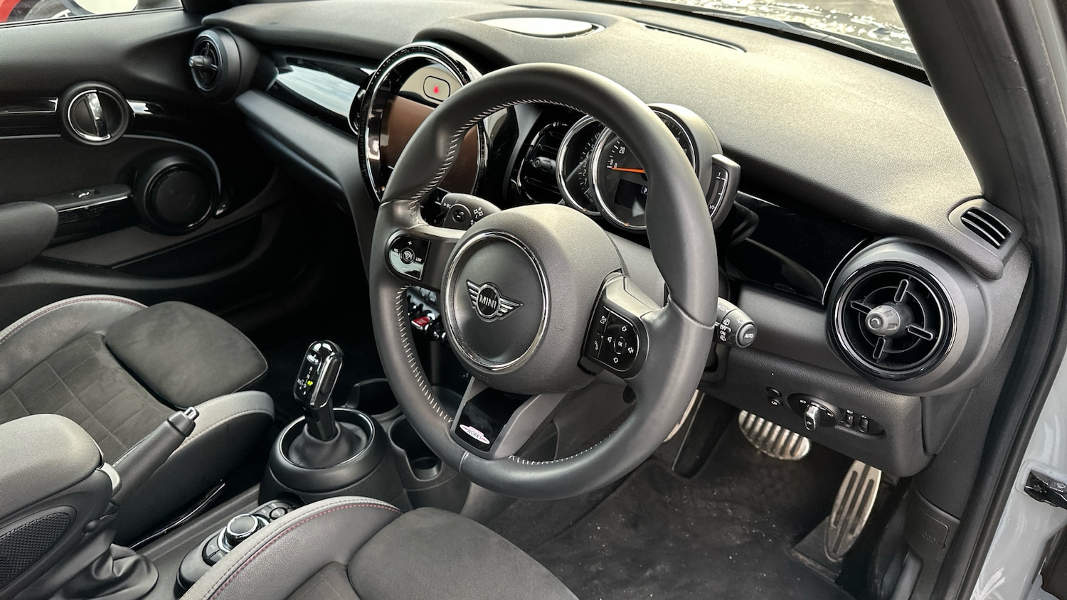 Used MINI Hatch 2022 for sale - 76968351: Photo 6