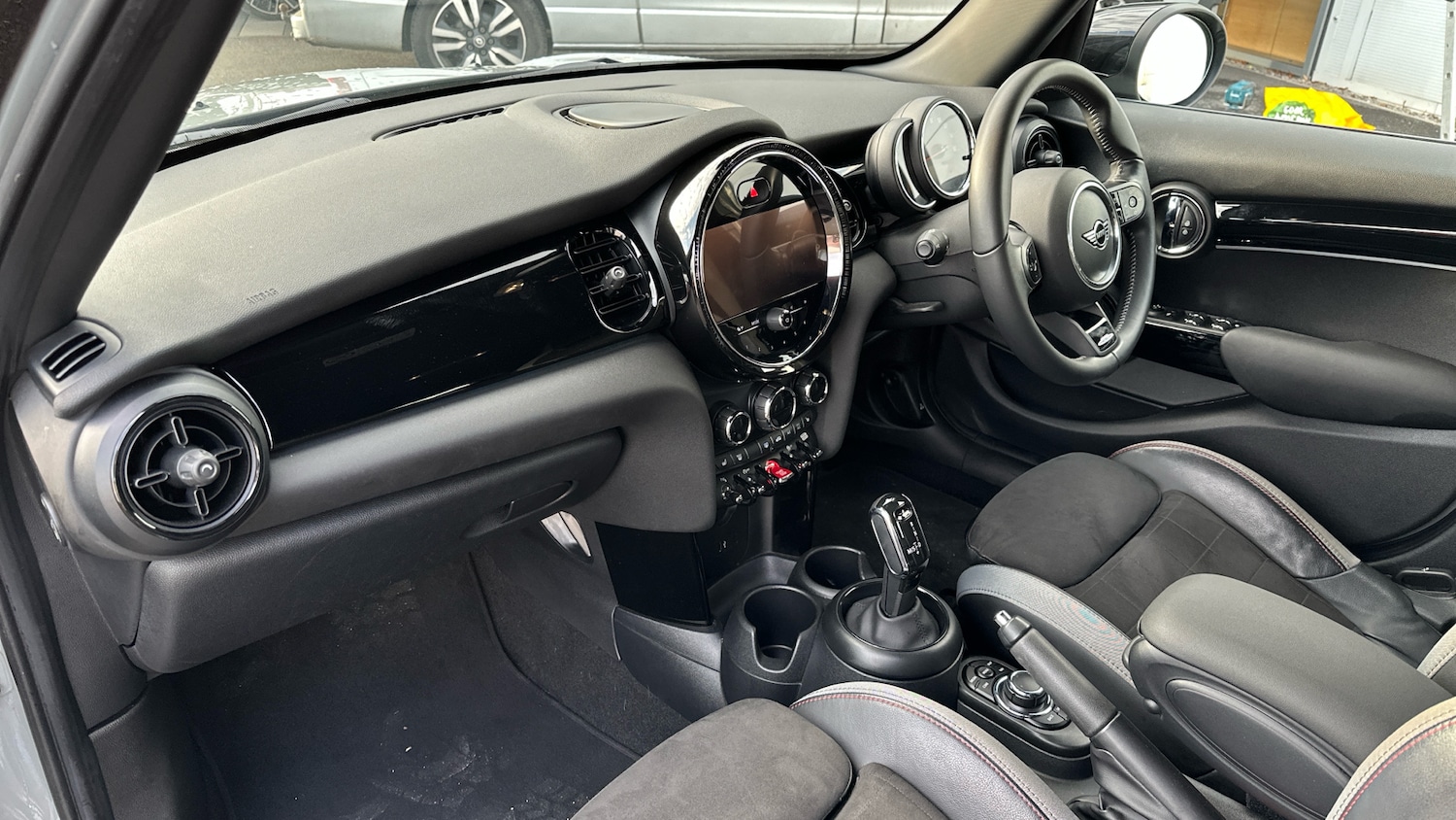 Used MINI Hatch 2022 for sale - 76968351: Photo 7