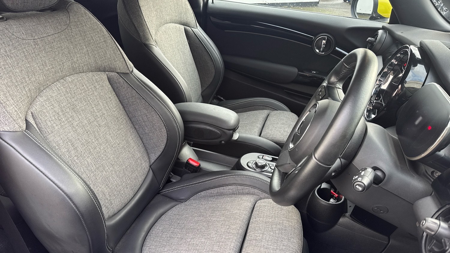 Used MINI Hatch 2022 for sale - 77168479: Photo 11