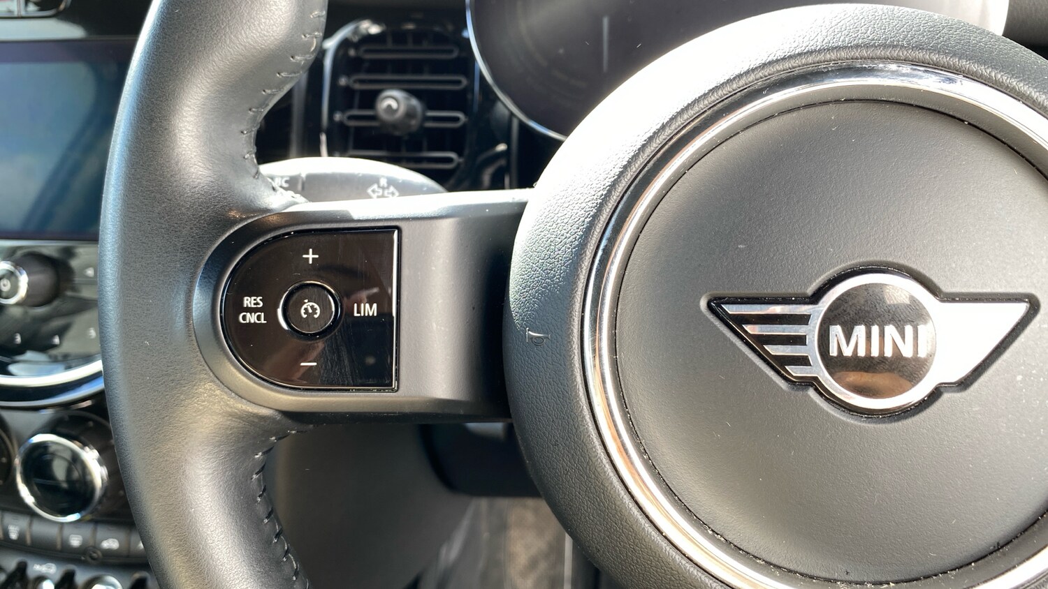 Used MINI Hatch 2022 for sale - 76218683: Photo 17