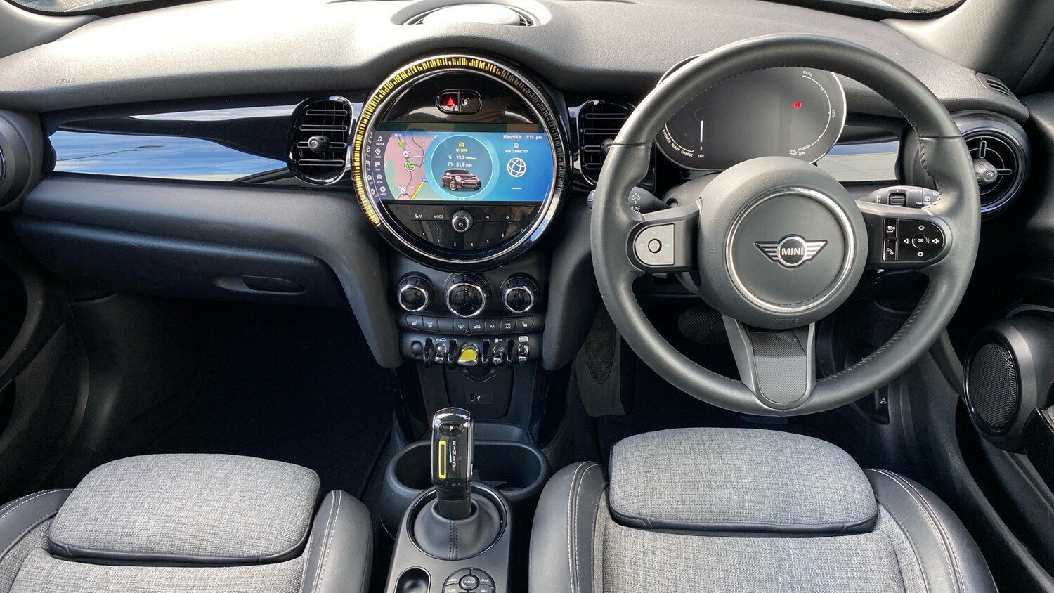 Used MINI Hatch 2022 for sale - 76218683: Photo 4