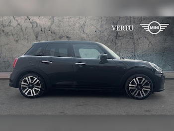 Used MINI Hatch 2022 for sale - 75894389: Photo