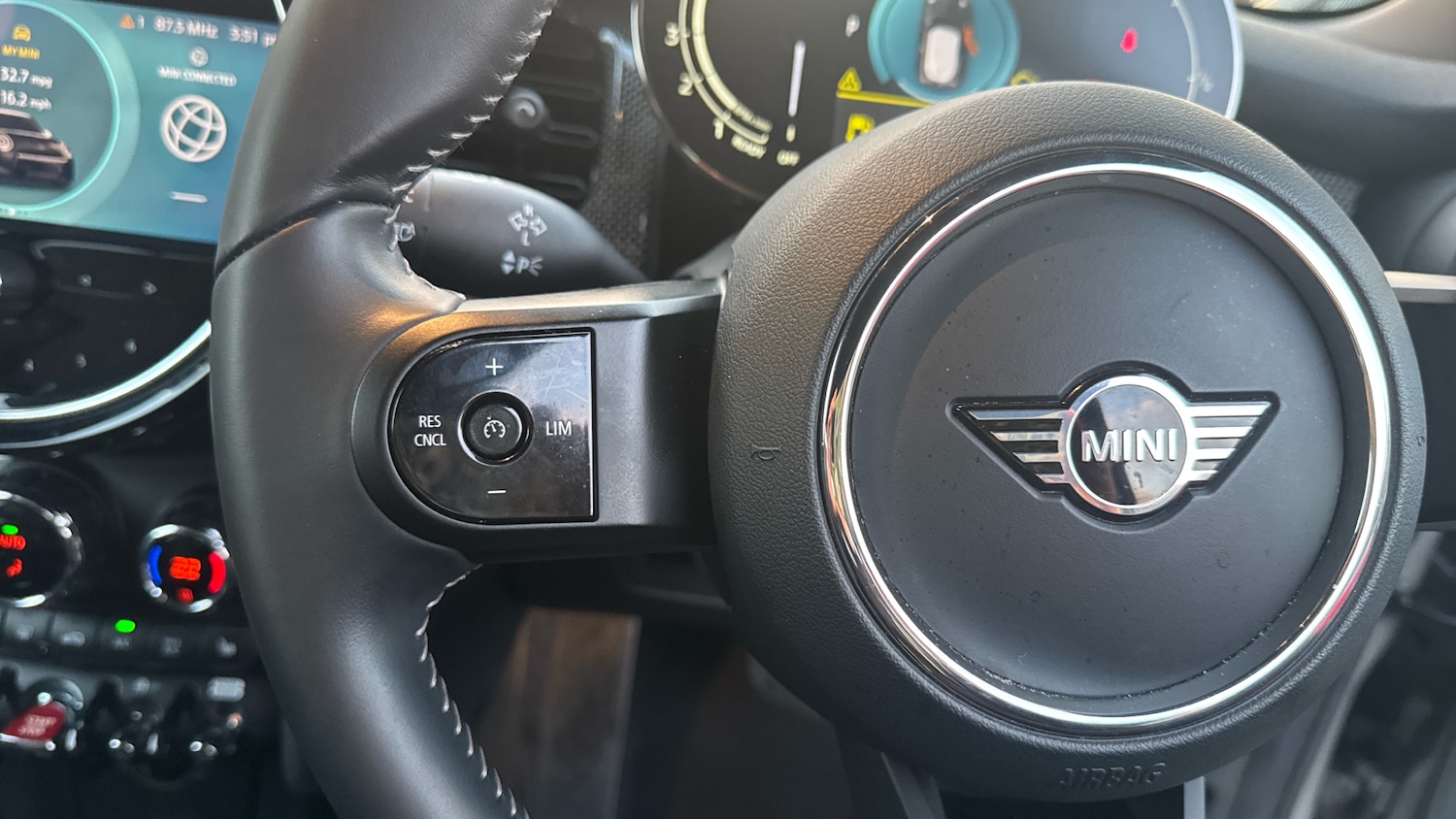 Used MINI Hatch 2023 for sale - 77033355: Photo 17