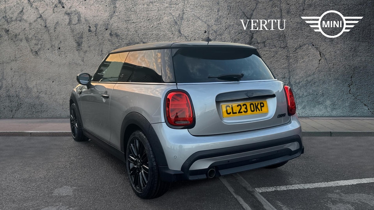 Used MINI Hatch 2023 for sale - 77033355: Photo 2